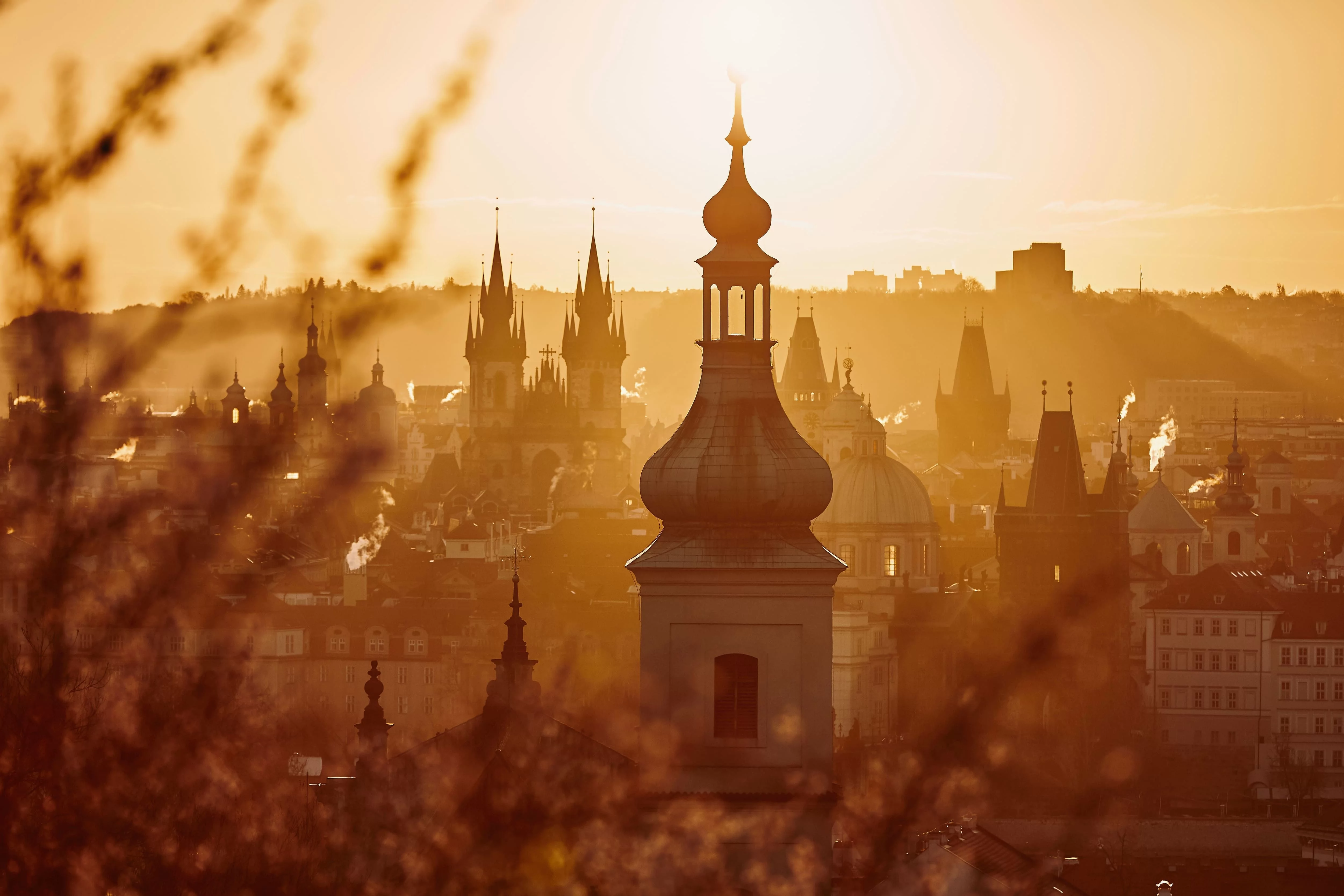Why Choose Localrydes in Prague?