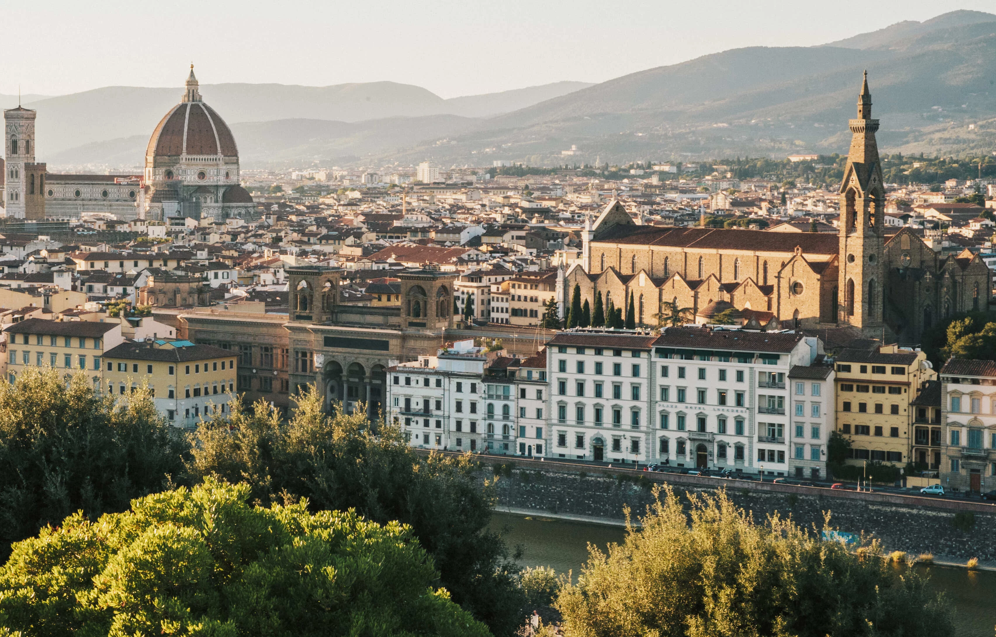 Why Choose Localrydes in Florence