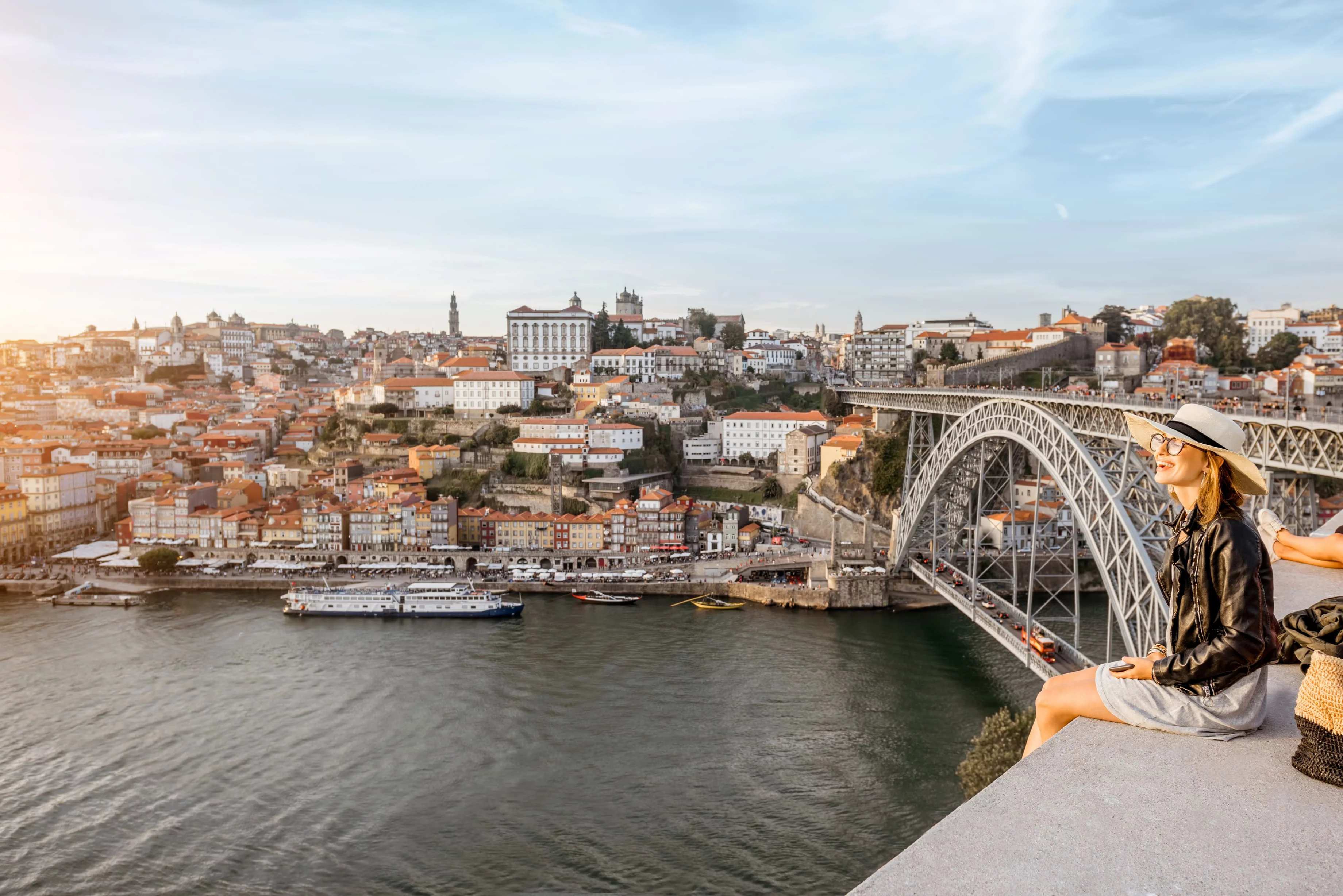 Why Choose Localrydes in Porto?