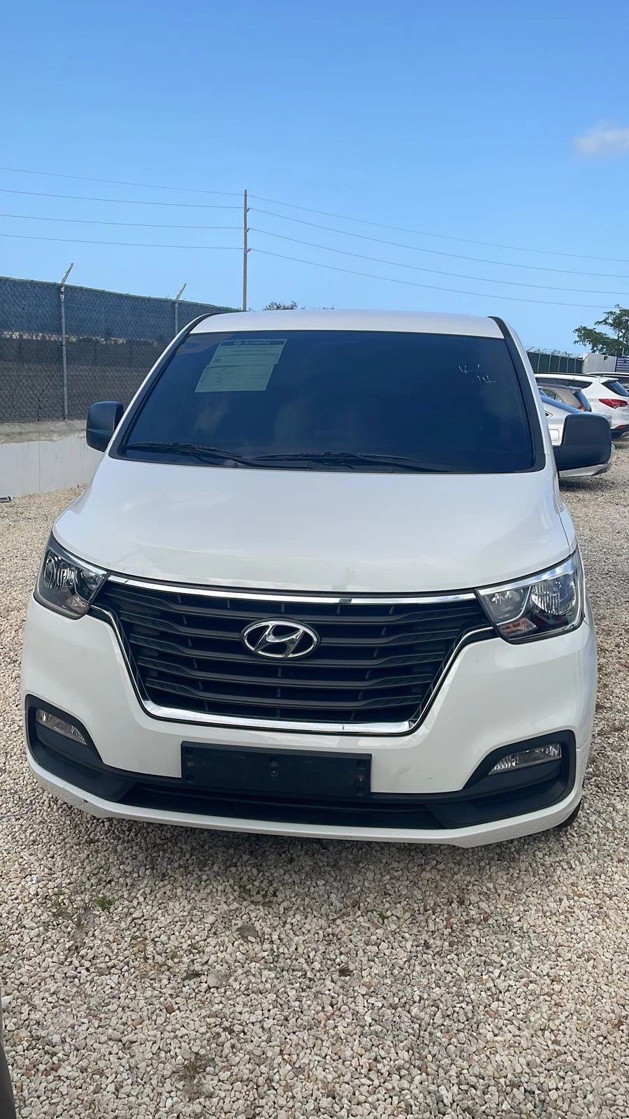 Hyundai GRAND STAREX 2020 - Photo 3