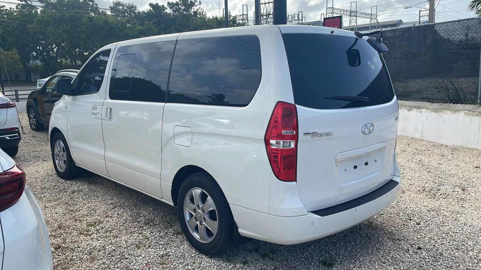 Hyundai GRAND STAREX 2020 - Photo 4