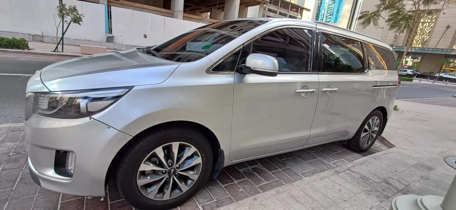Kia CARNIVAL 2022 - Photo 4