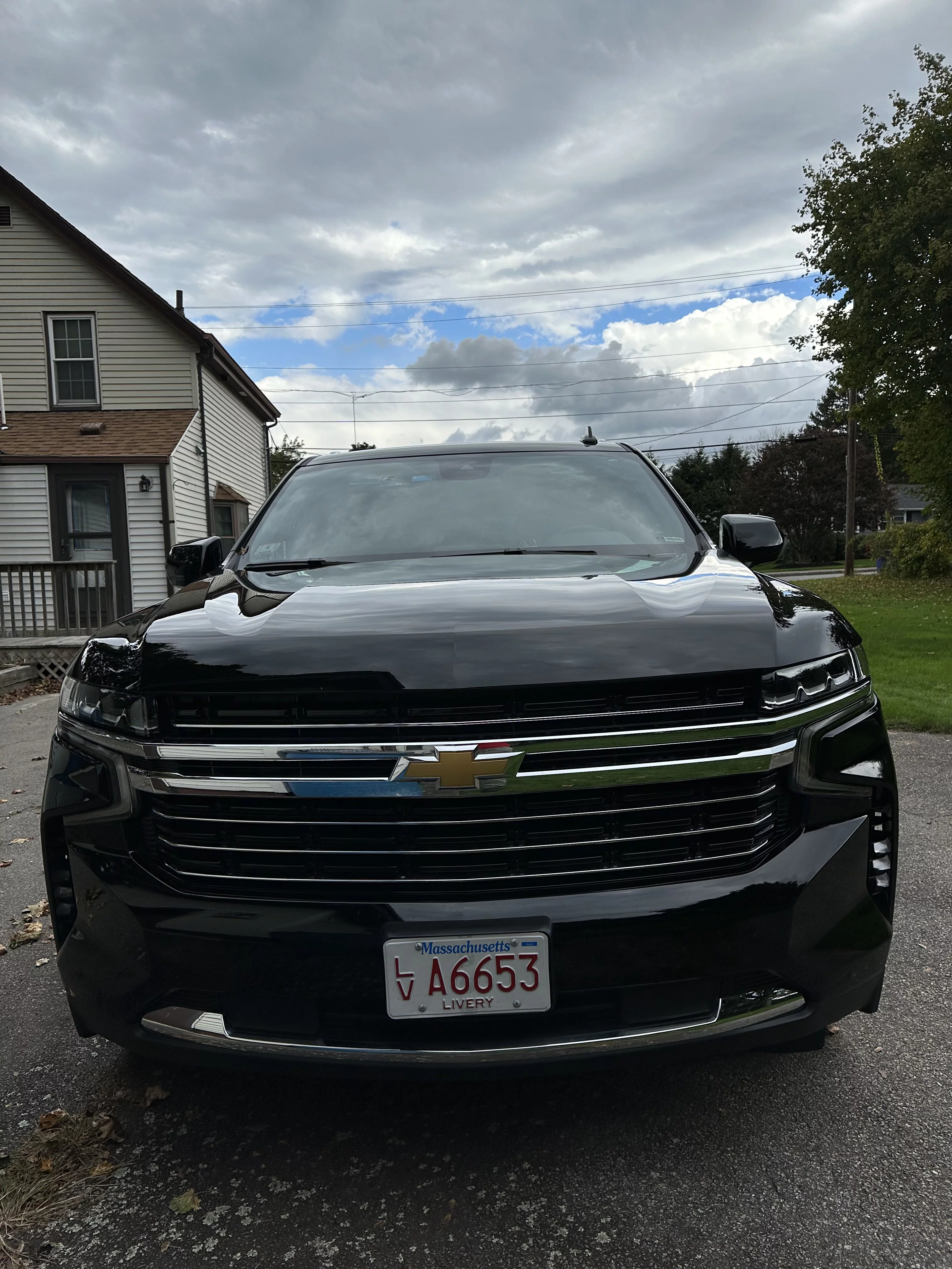 Chevrolet  Suburban 2023