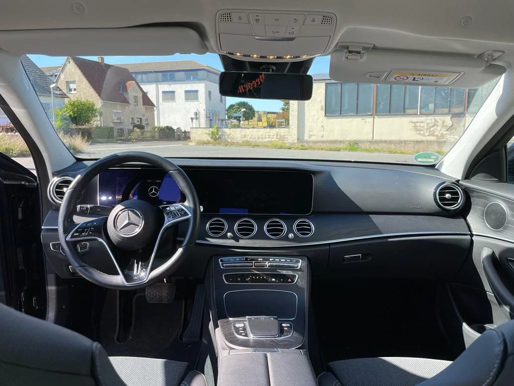 Mercedes-Benz E220d 2021 - Photo 3