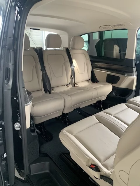 Mercedes-Benz V Class - 250d 2023 - Photo 3