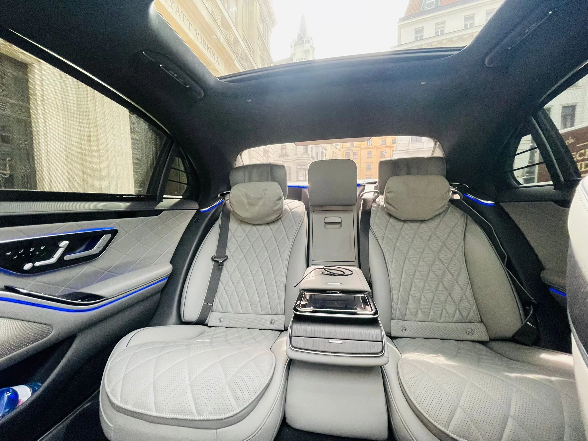 Mercedes-Benz S Class 2025 - Photo 2