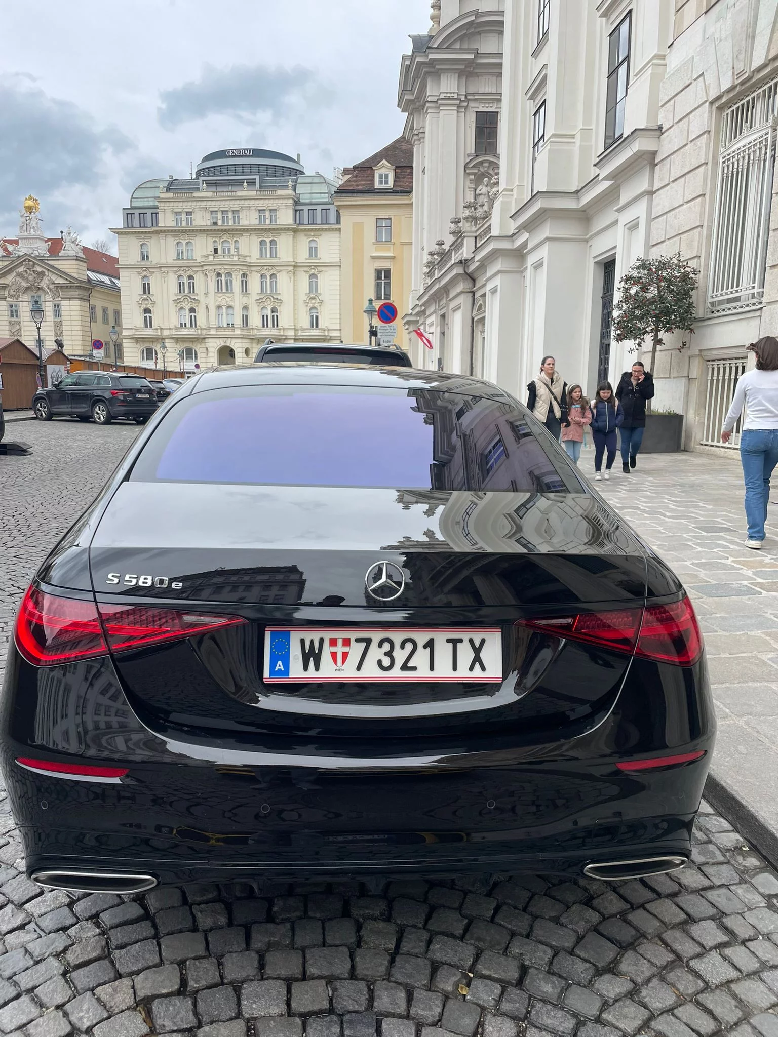 Mercedes-Benz S Class 2025 - Photo 4