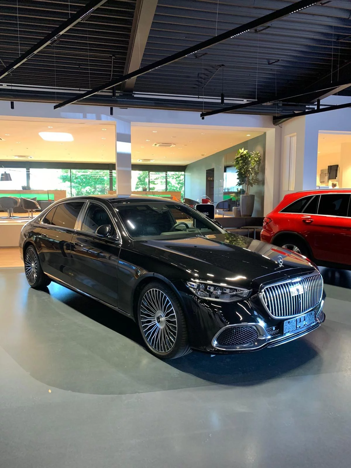 Mercedes-Benz Maybach 2023 - Photo 2