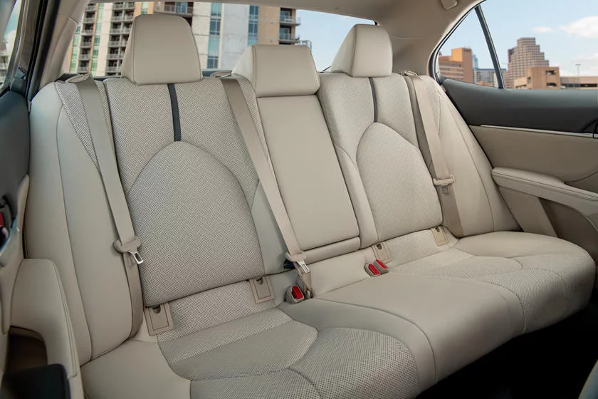 Toyota Camry 2020 - Photo 3