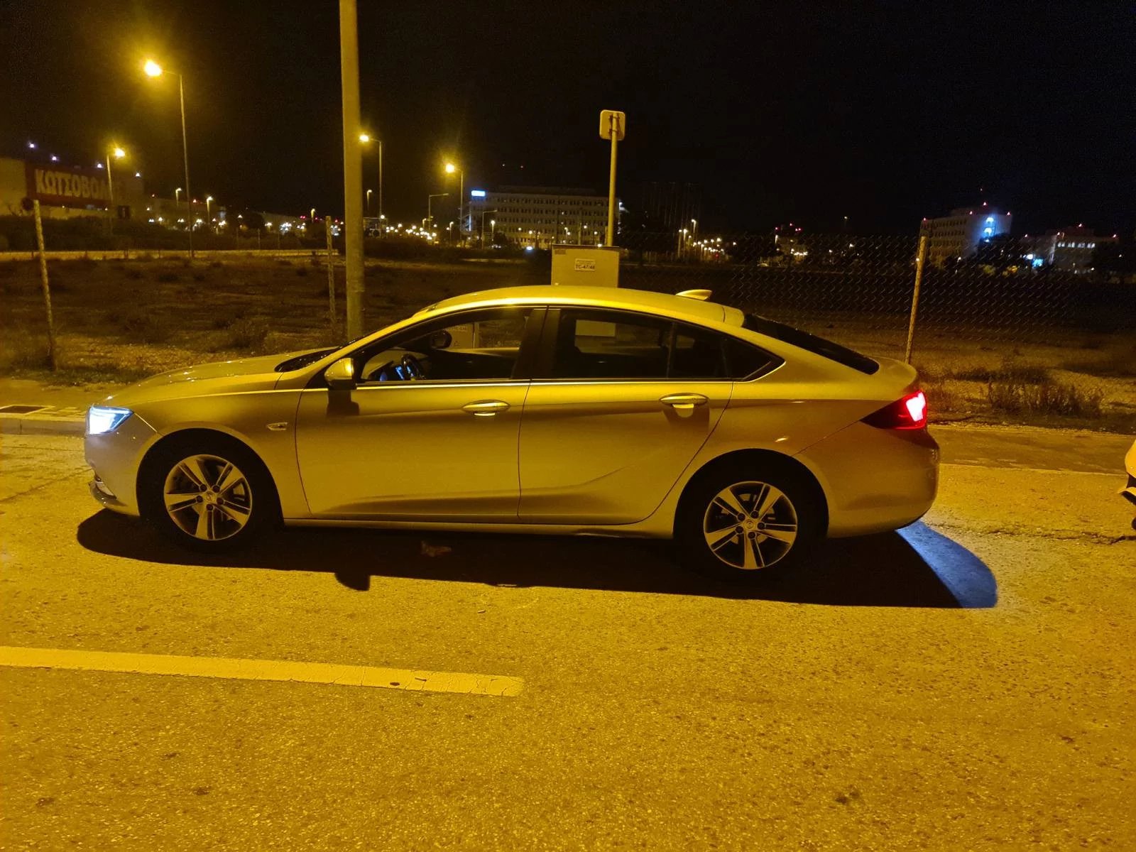 Opel INSIGNIA 2020