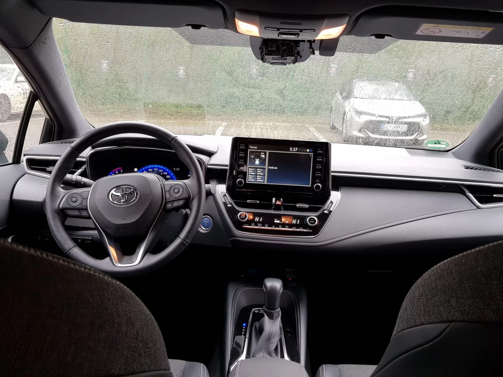Toyota Corolla 2021 - Photo 2