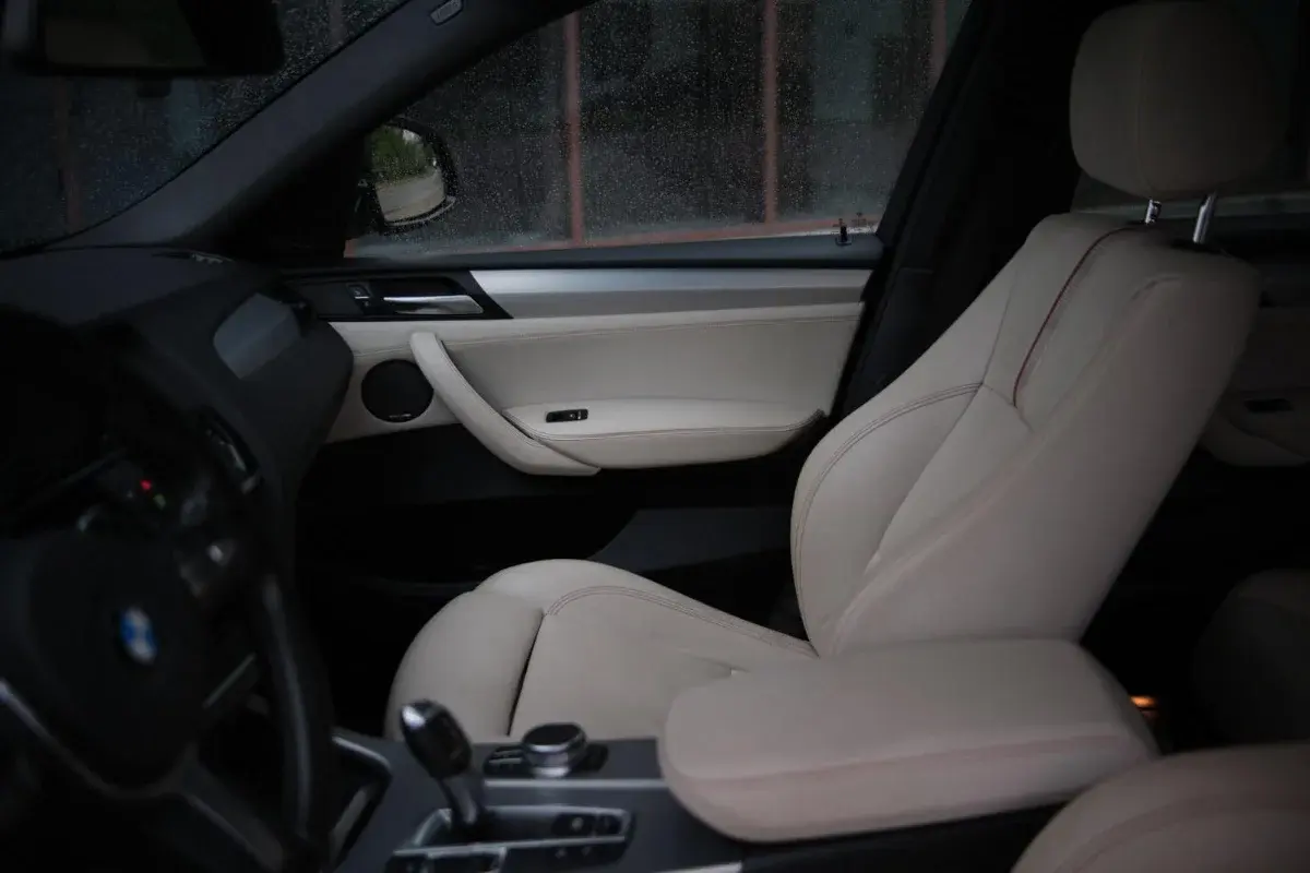 BMW 5 Series 2024 - Photo 3