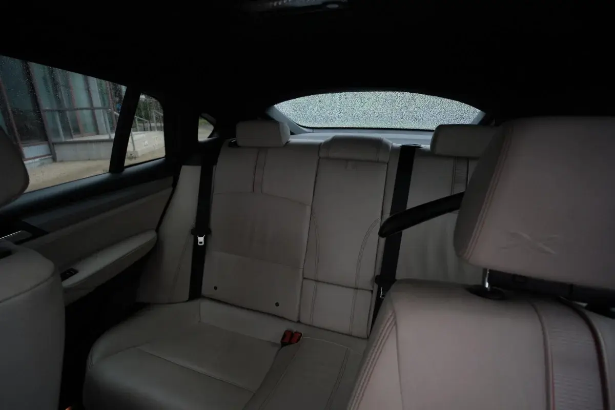 BMW 5 Series 2024 - Photo 2
