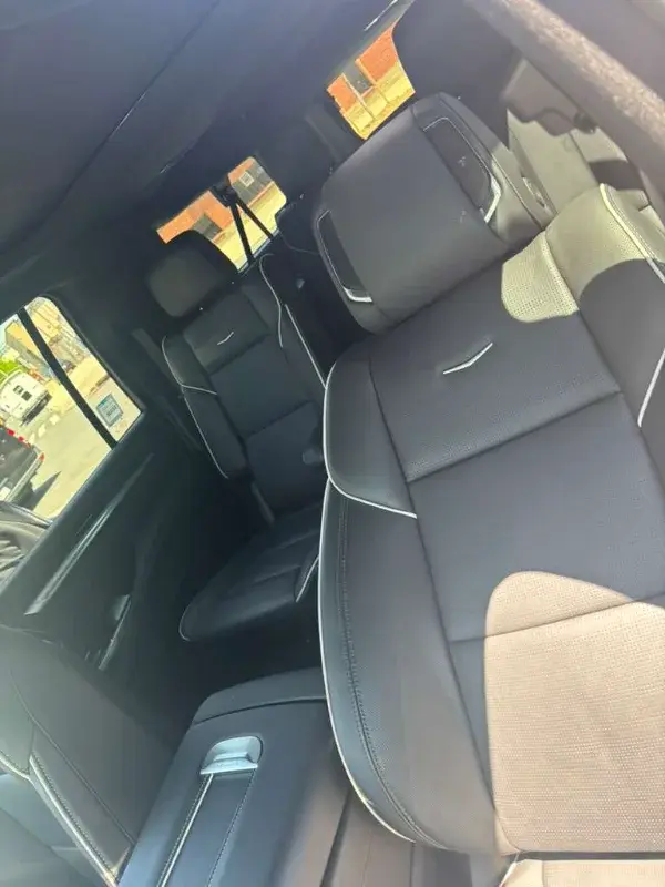 Cadillac  Escalade 2024 - Photo 2