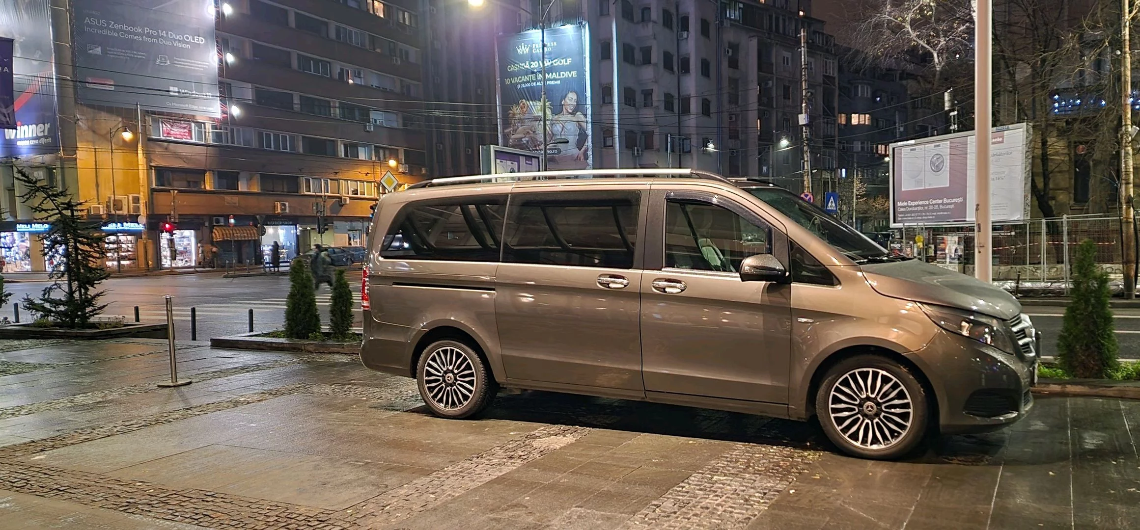 Mercedes-Benz V Class 2019 - Photo 3
