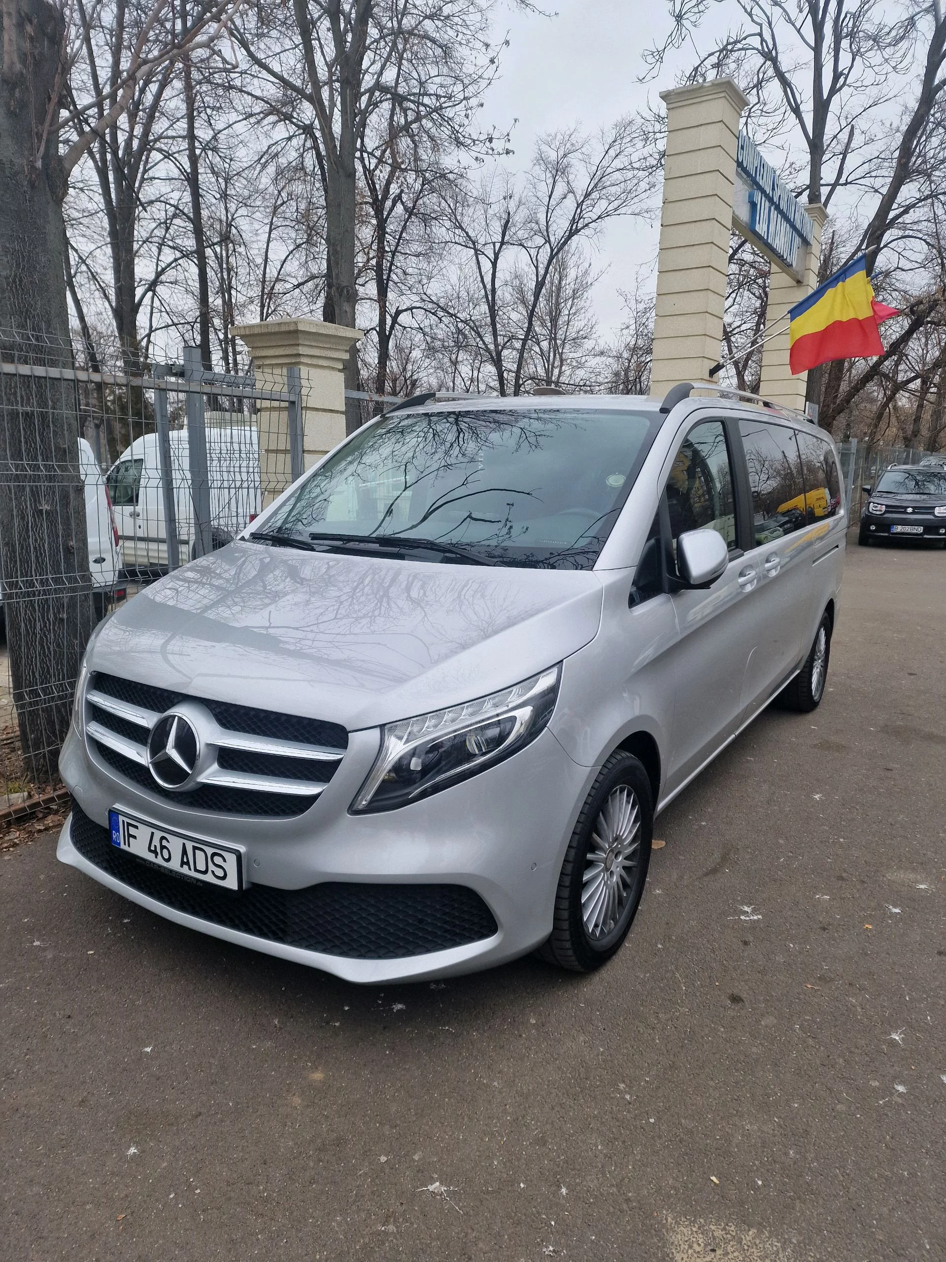 Mercedes-Benz V Class 250d 2021 - Photo 2