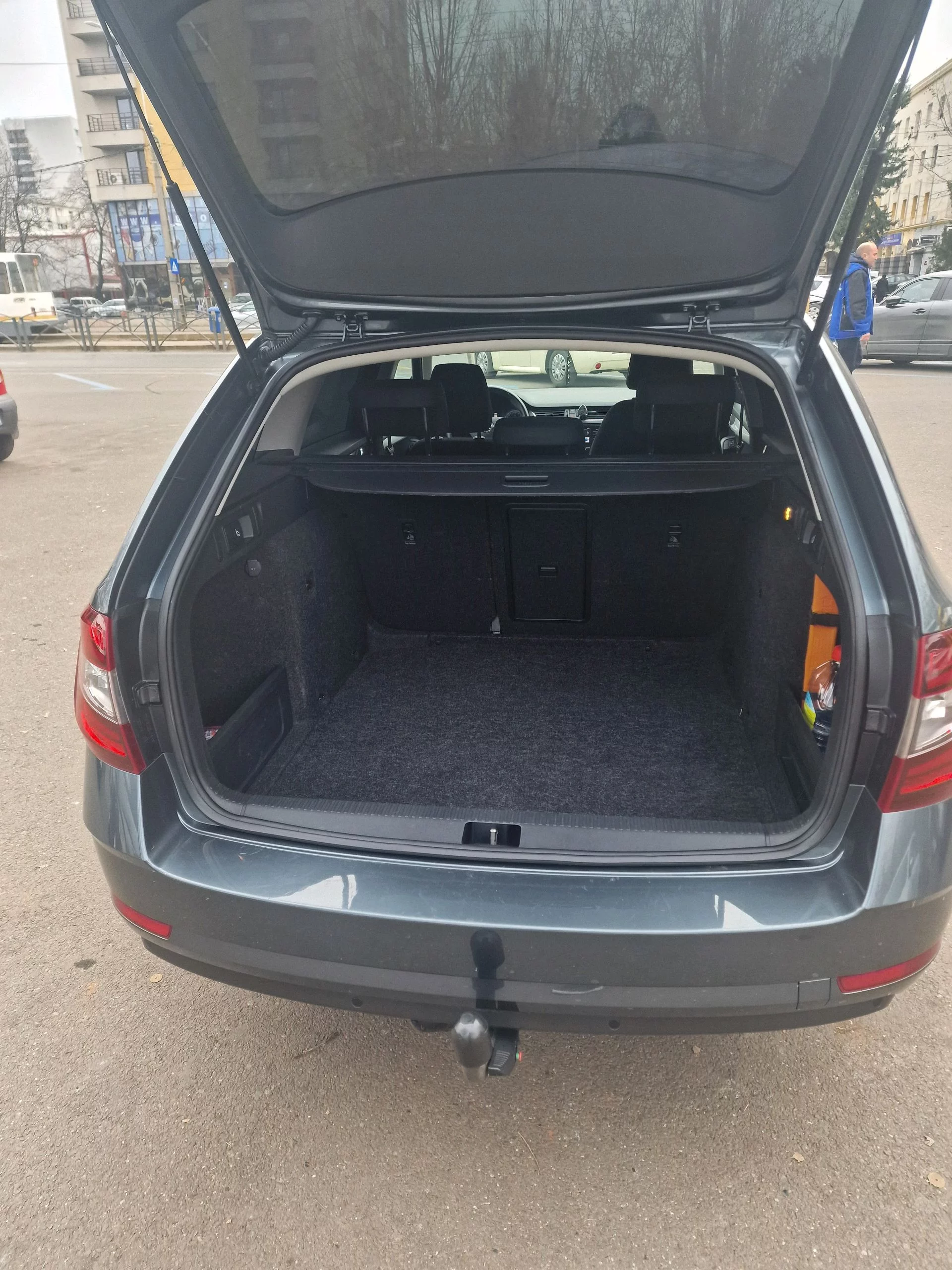 Skoda OCTAVIA 2019 - Photo 4