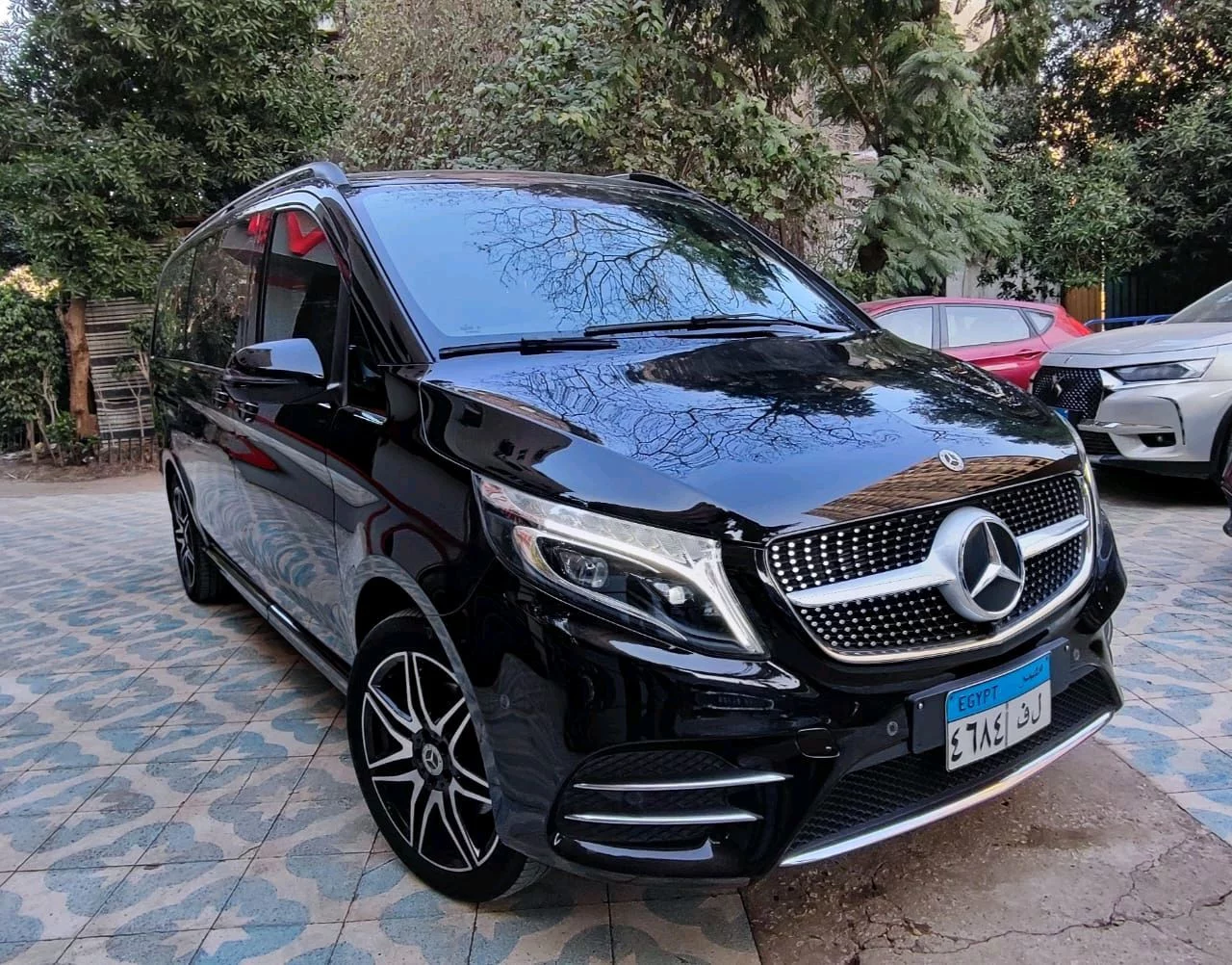 Mercedes-Benz V Class 2023 - Photo 4