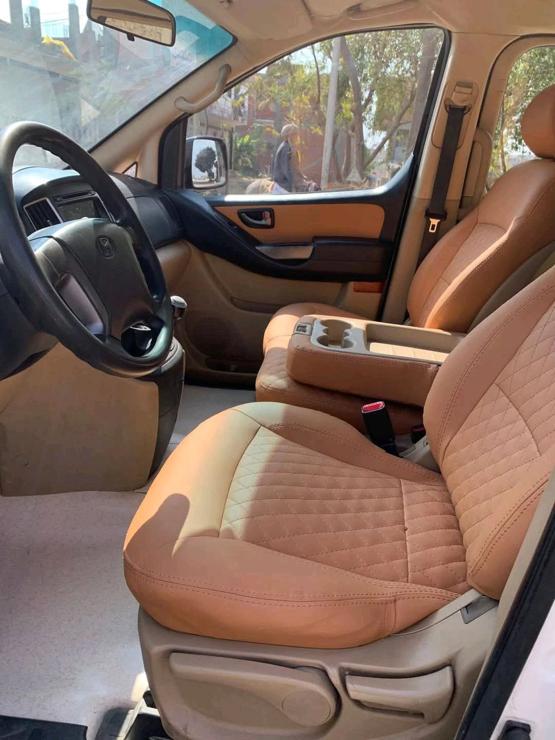 Hyundai h 2025 - Photo 2