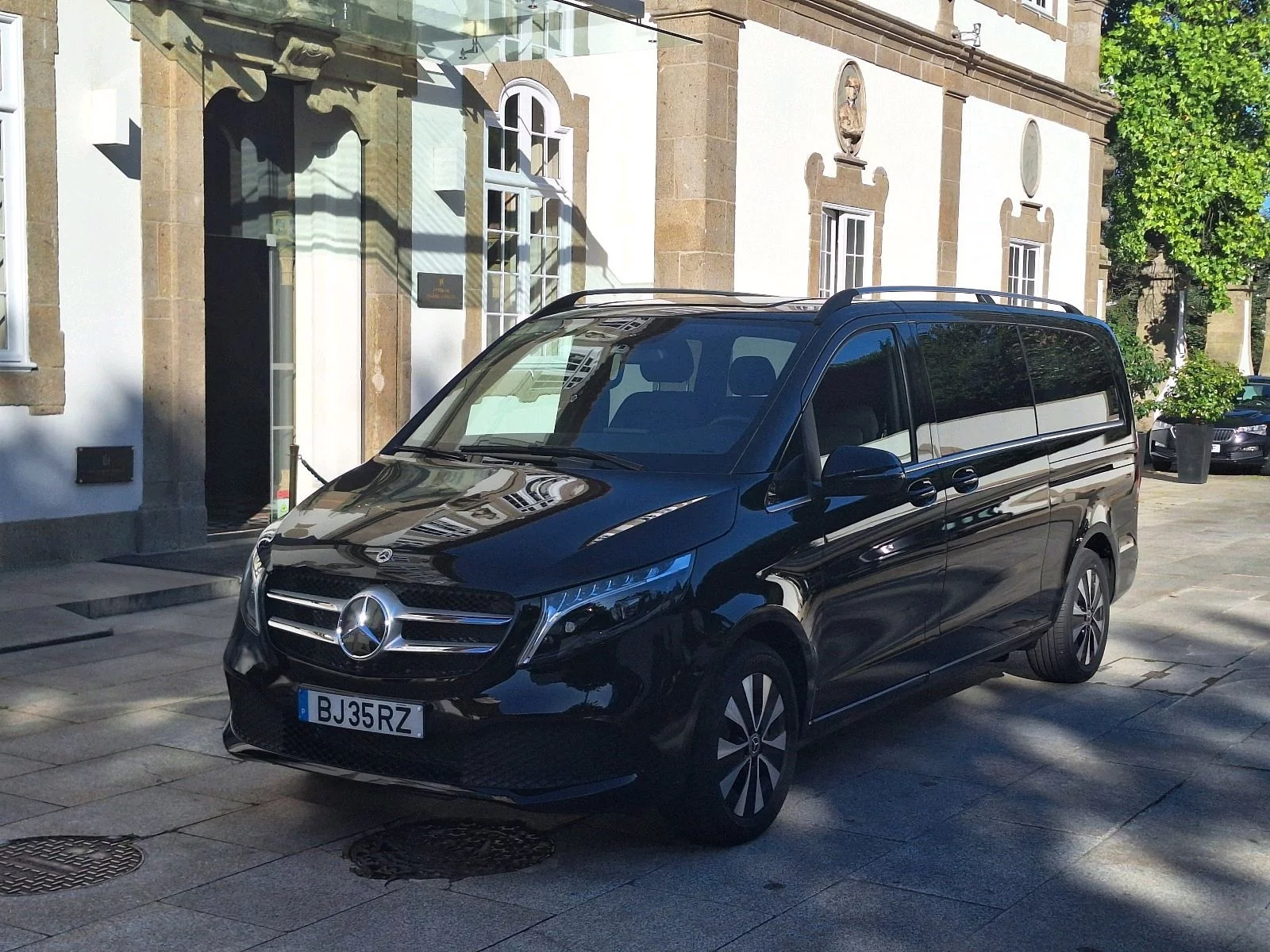 Mercedes-Benz 2024 - Photo 3
