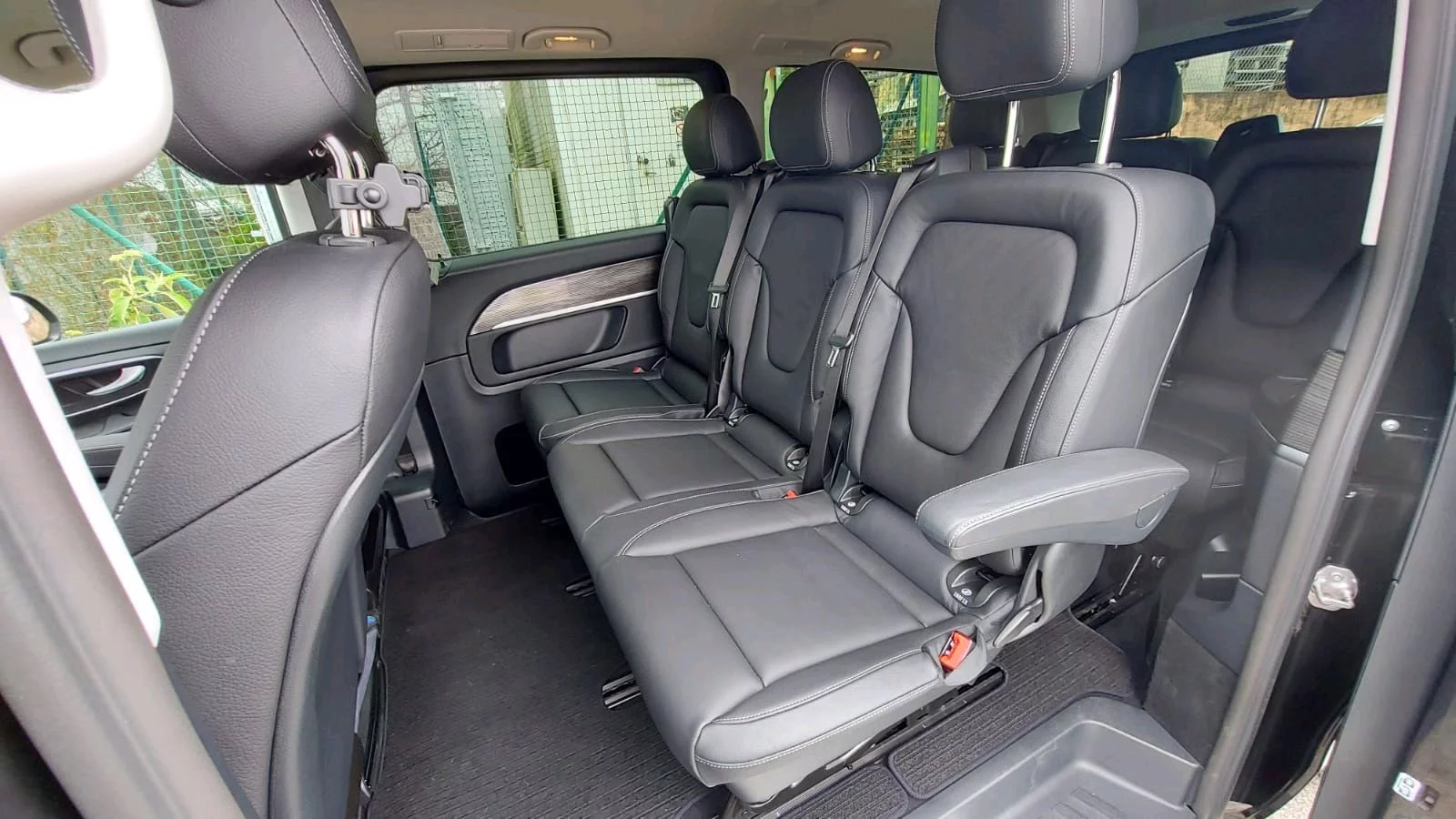 Mercedes-Benz 2024 - Photo 5