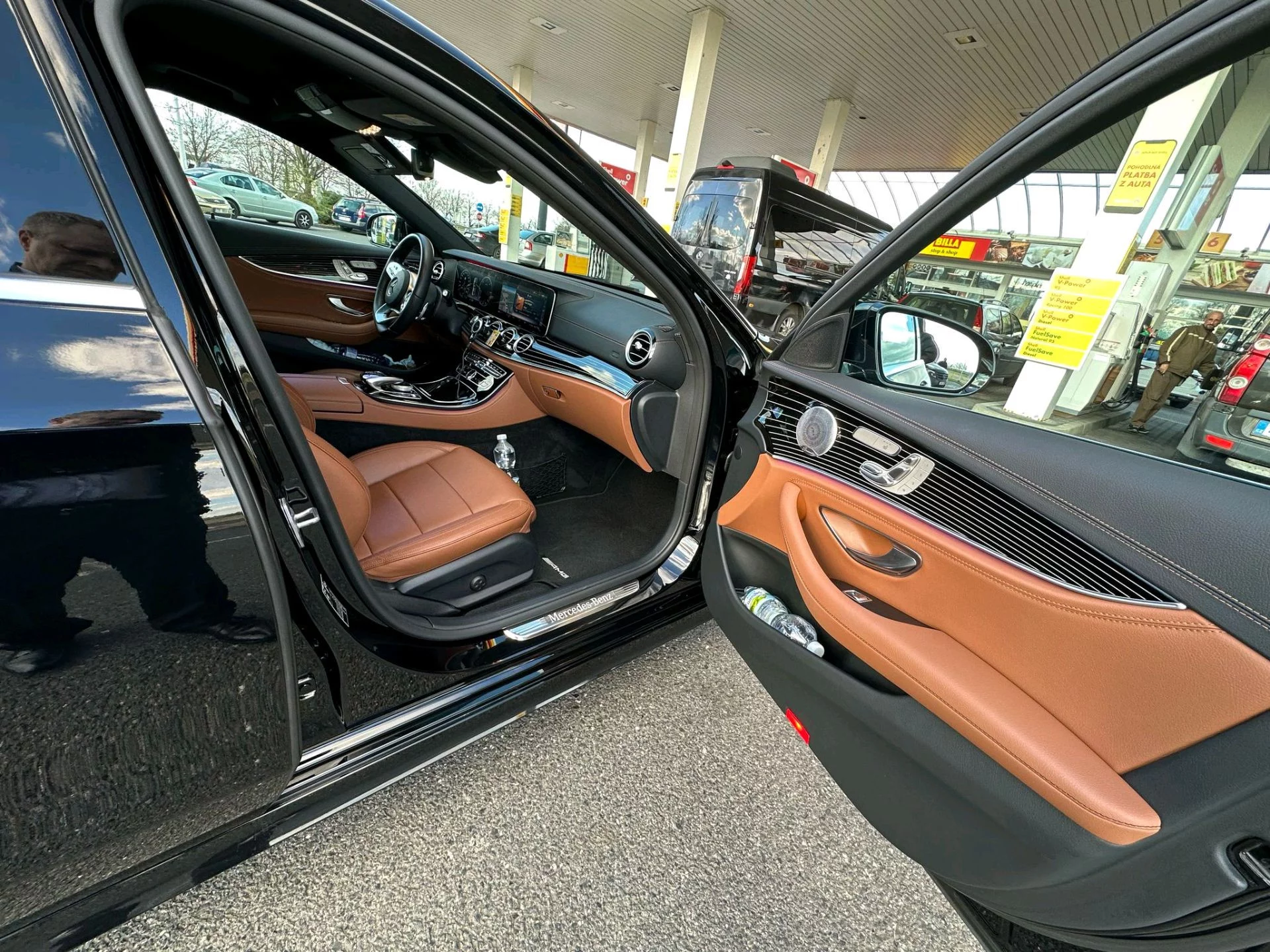 Mercedes-Benz E Class 2021 - Photo 5