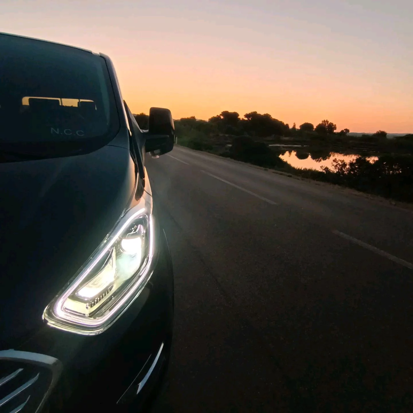 Ford Tourneo Custom 2021 - Photo 2