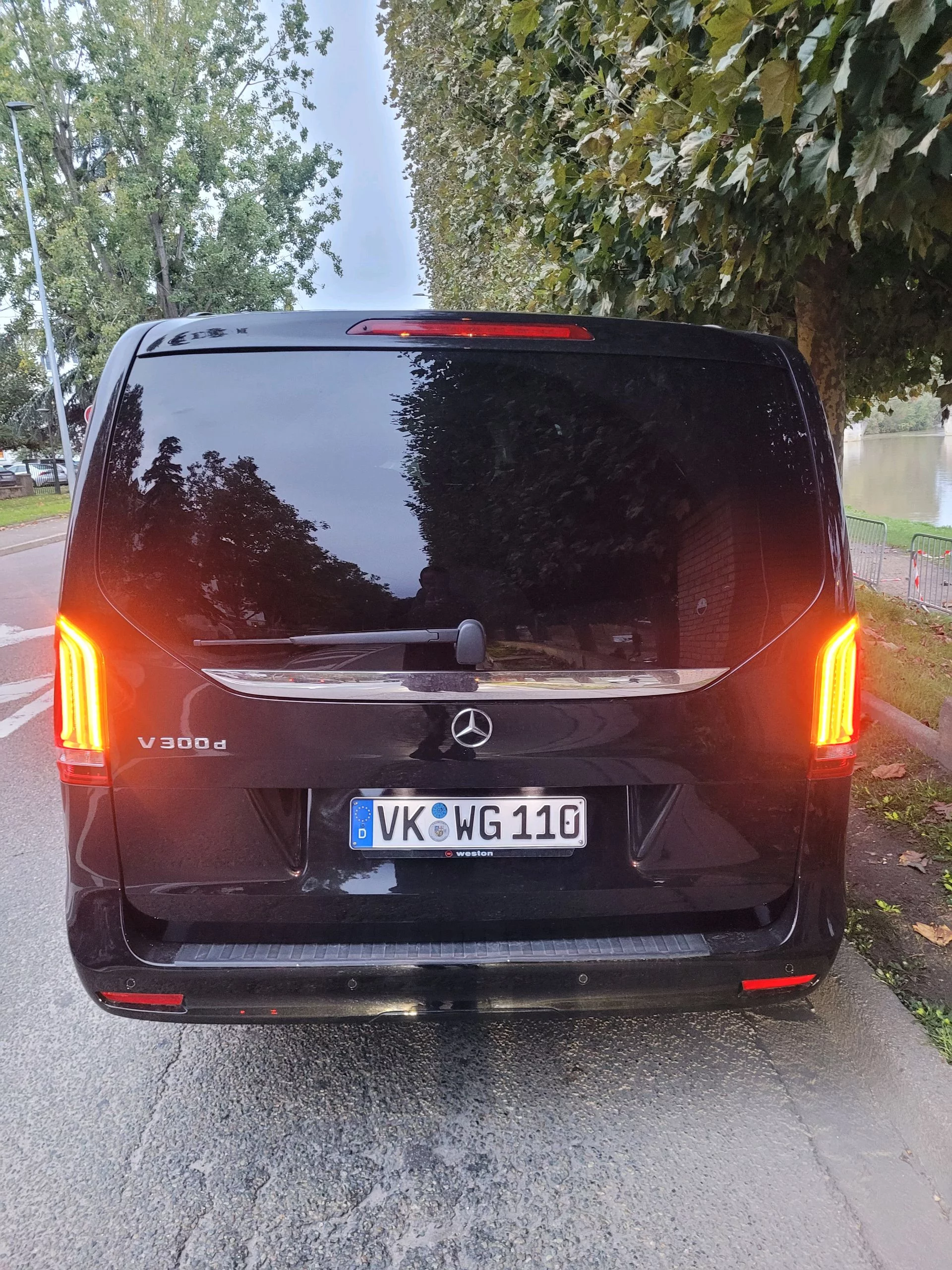 Mercedes-Benz V Class 2022 - Photo 3