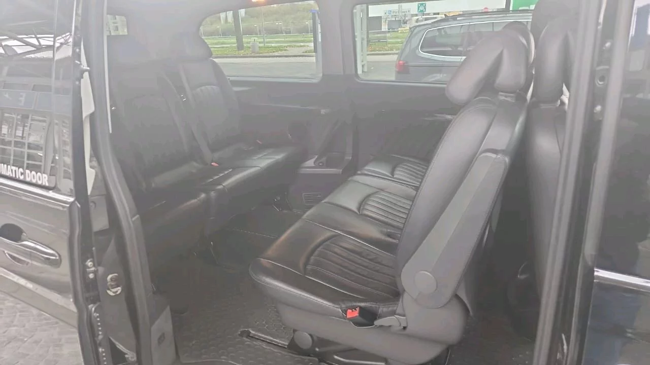 Mercedes-Benz V Class 2019 - Photo 5