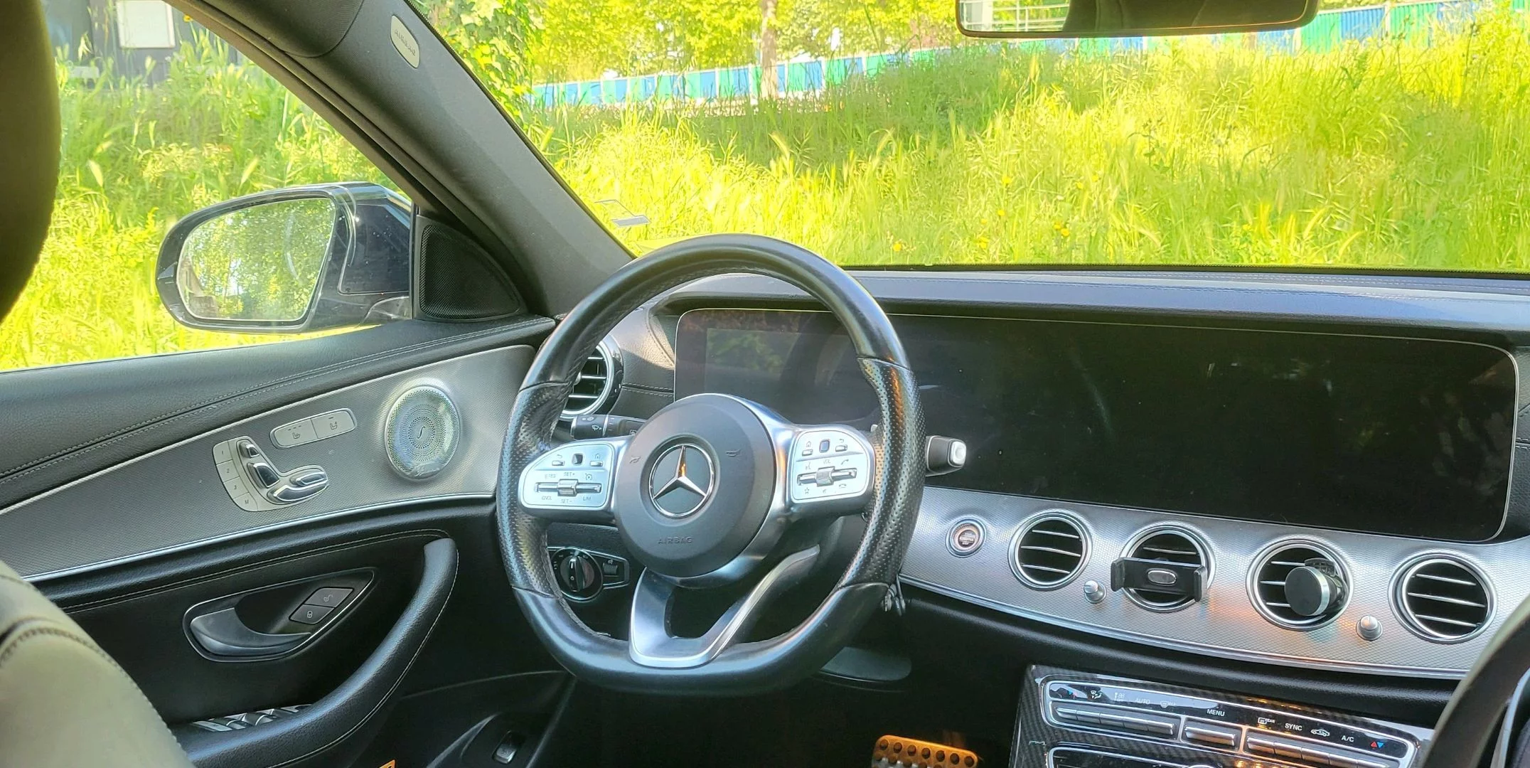 Mercedes-Benz v 2020 - Photo 3