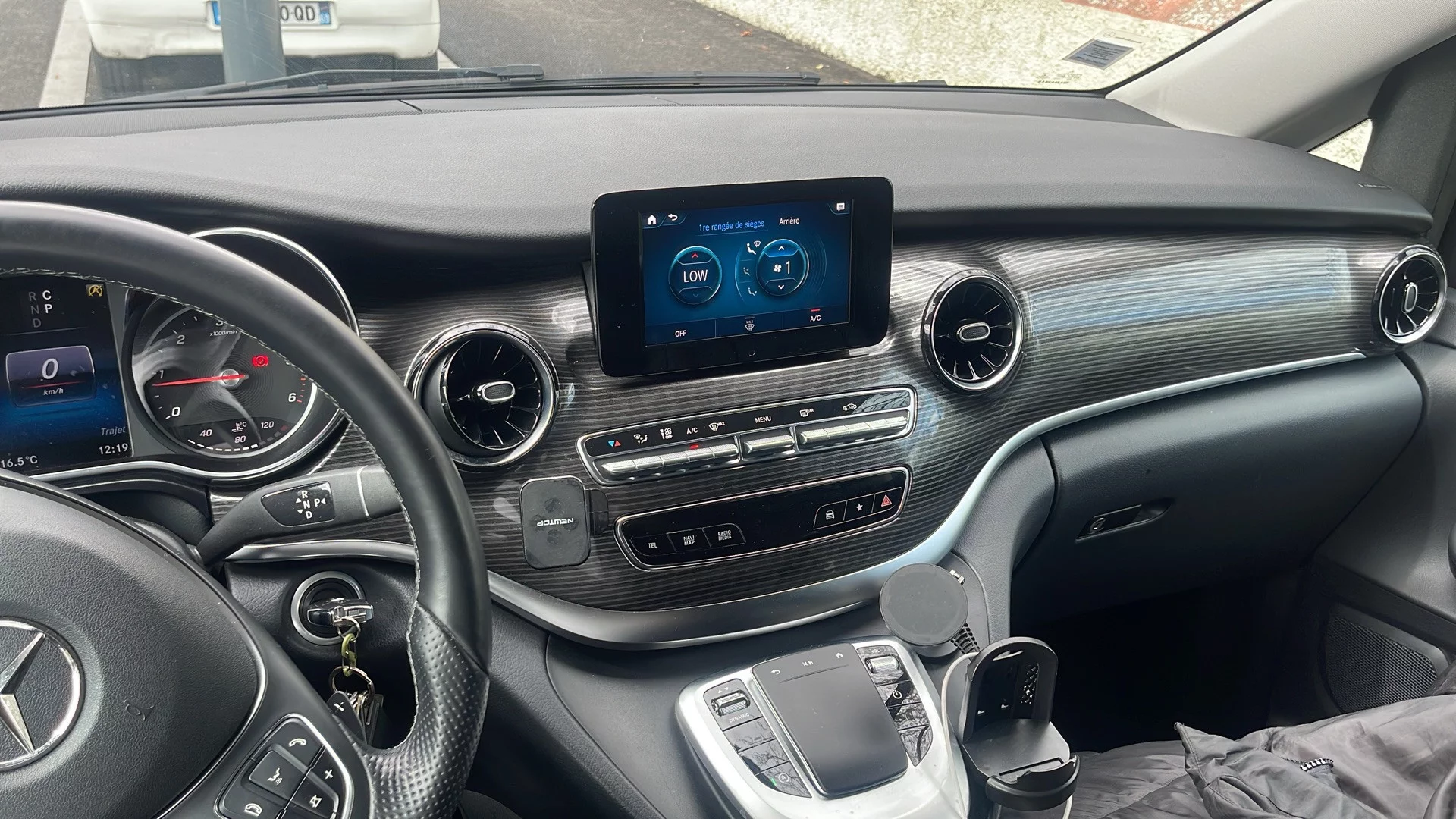 Mercedes-Benz Class V 2023 - Photo 5