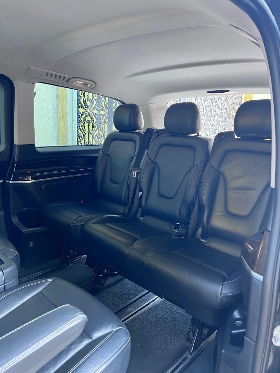Mercedes-Benz V Class 2020 - Photo 2