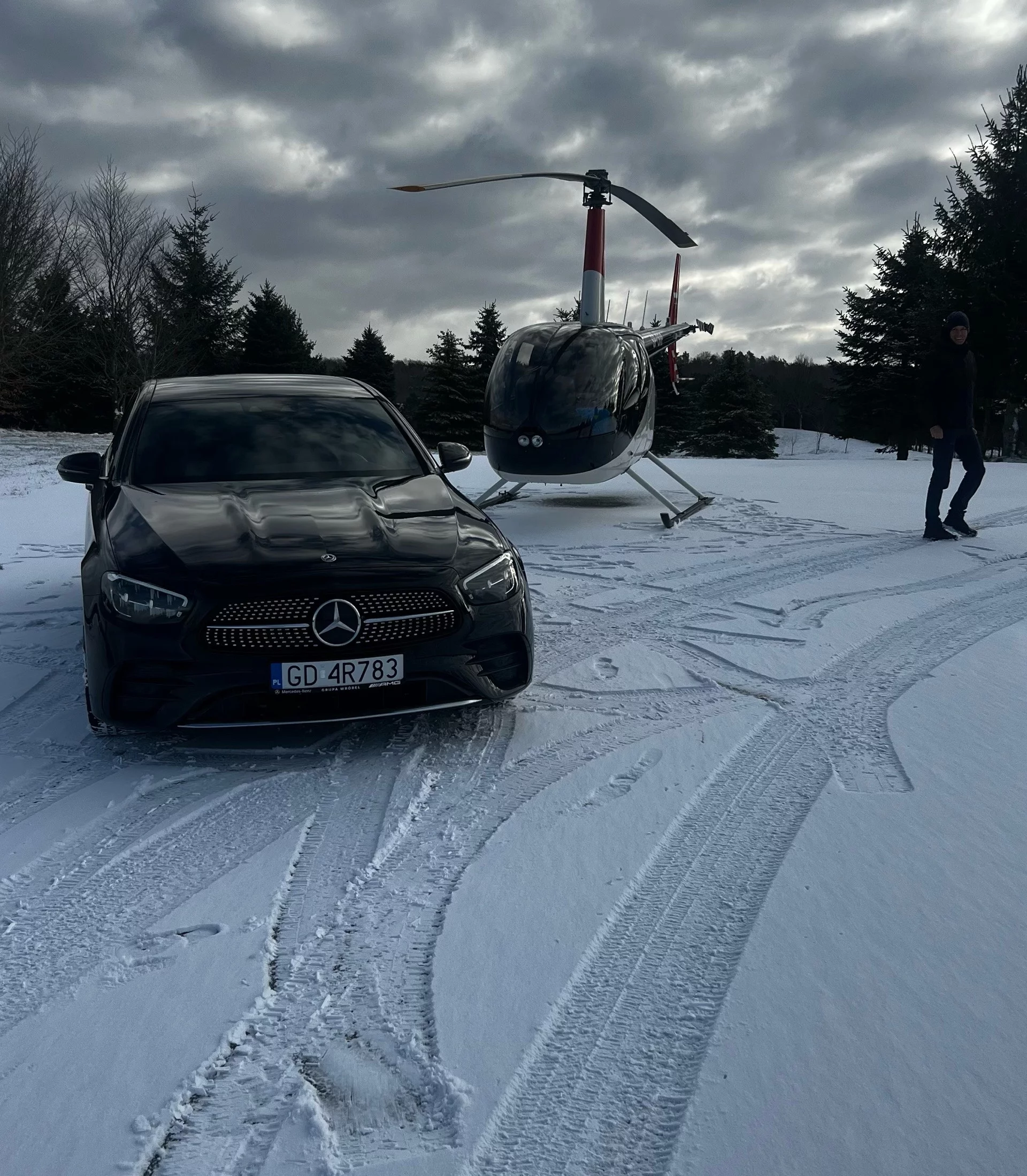 Mercedes-Benz E Class 2023 - Photo 2