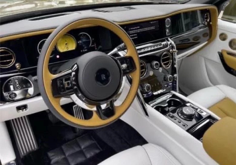 Rolls-Royce Cullinan 2025 - Photo 3