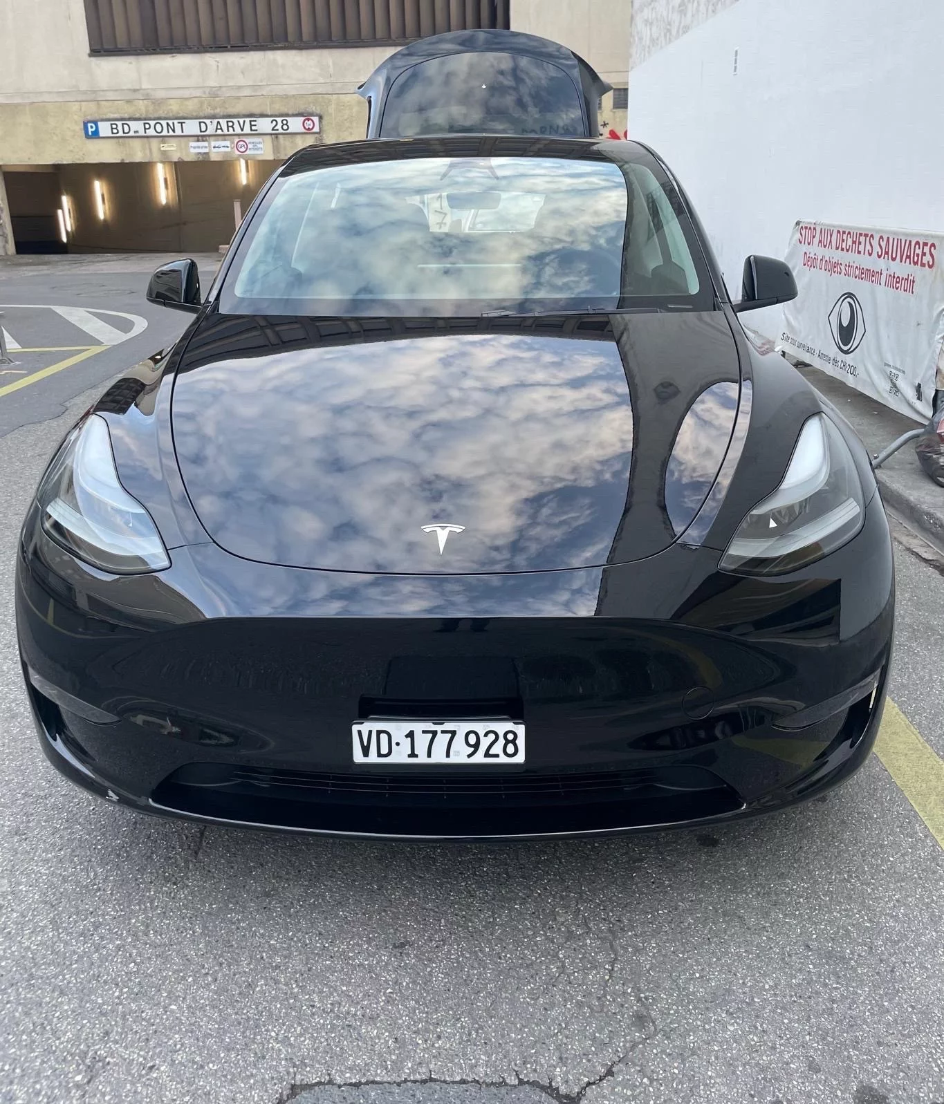 Tesla mo 2024