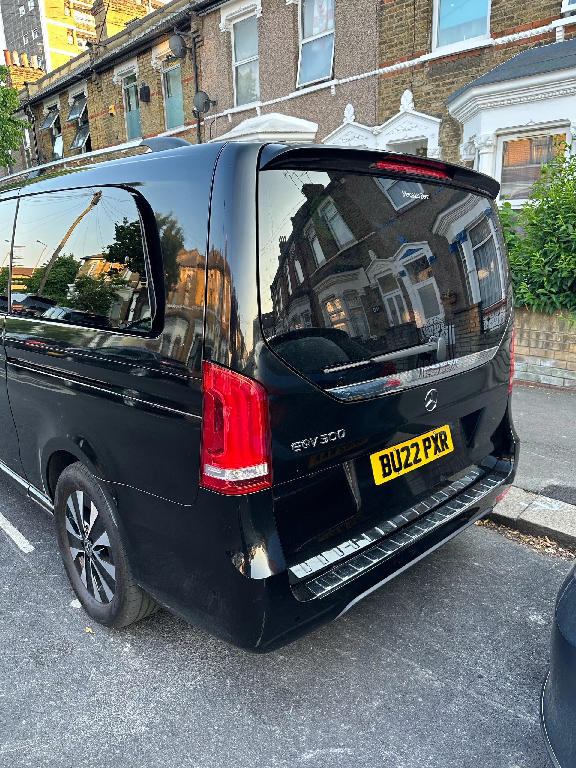 Mercedes-Benz EQV 2022 - Photo 4