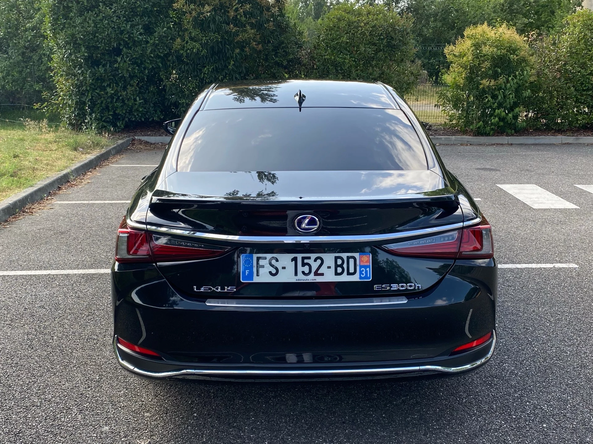 Lexus E 2020 - Photo 4
