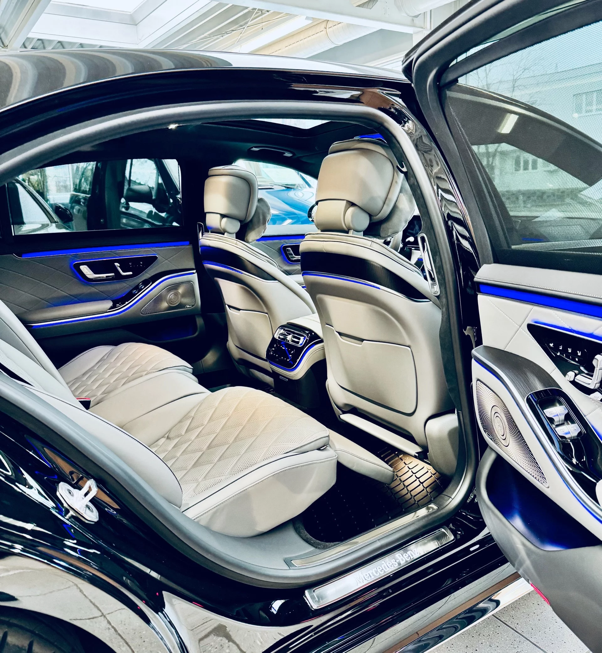 Mercedes-Benz S Class 2024 - Photo 3