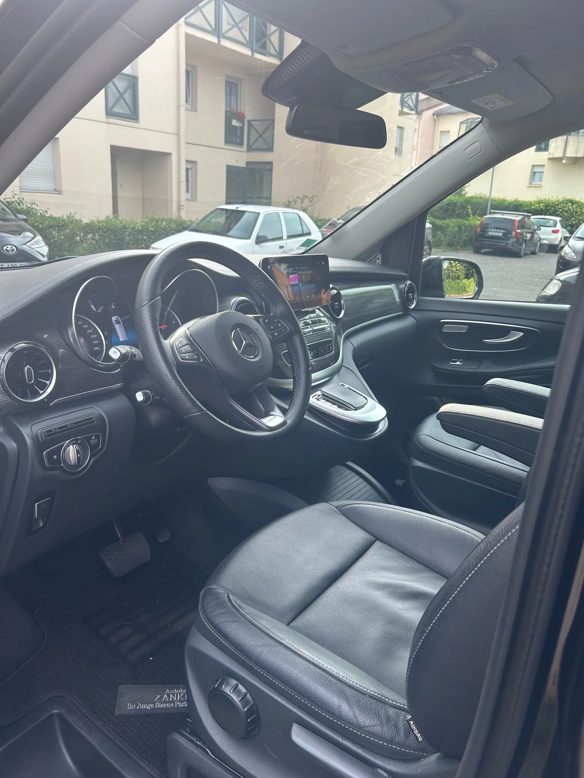 Mercedes-Benz V Class - 250d 2021 - Photo 4