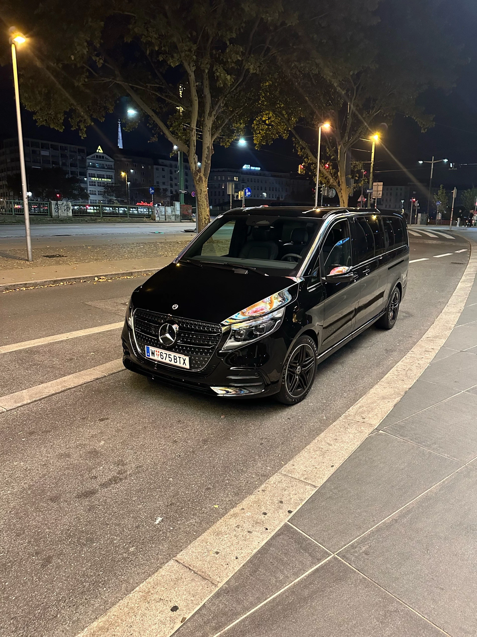 Vienna to Prague and Back (Mercedes‑Benz V‑Class V300 A 2024)