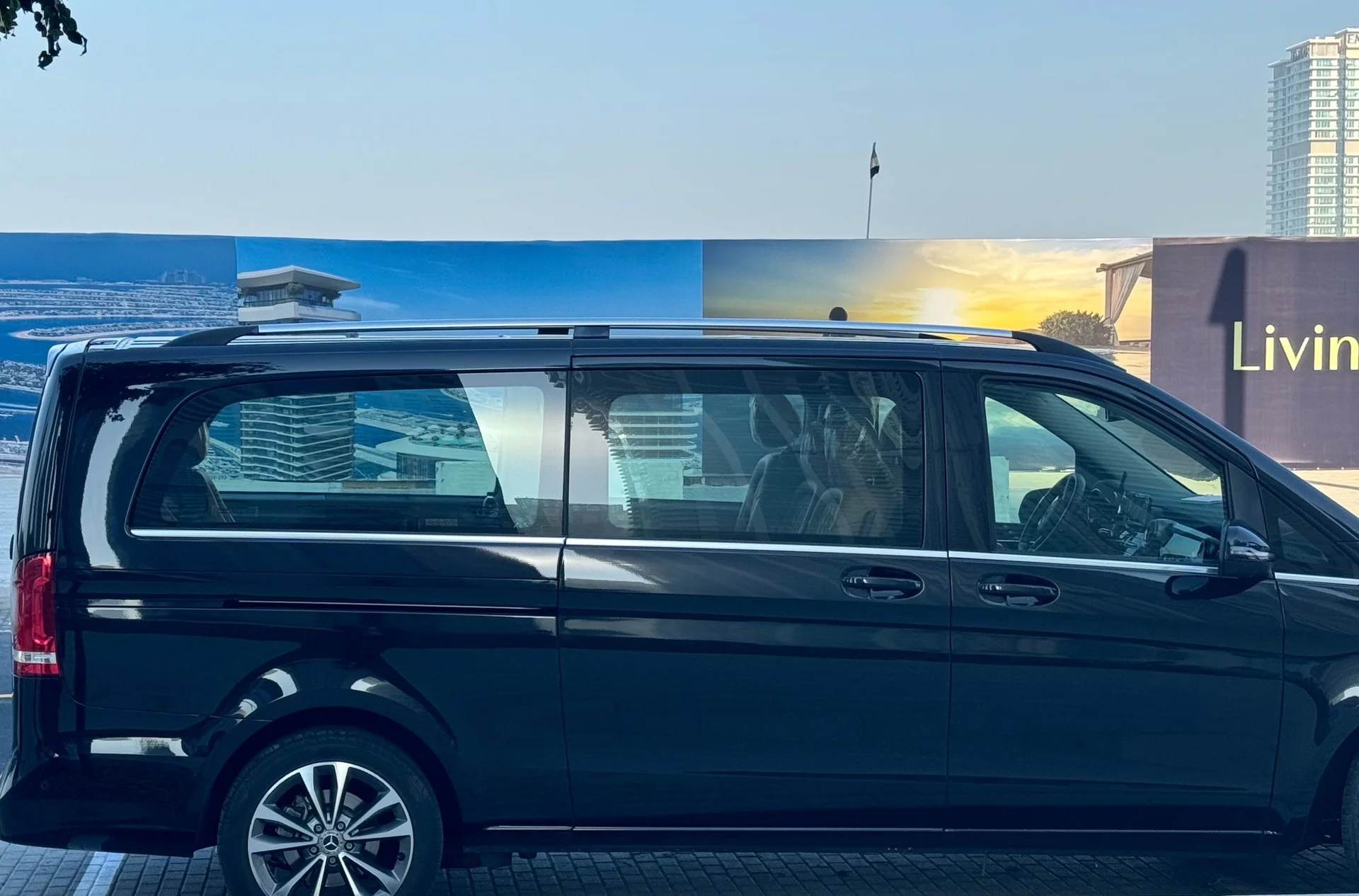 Mercedes-Benz V Class - V250 2024 - Photo 3