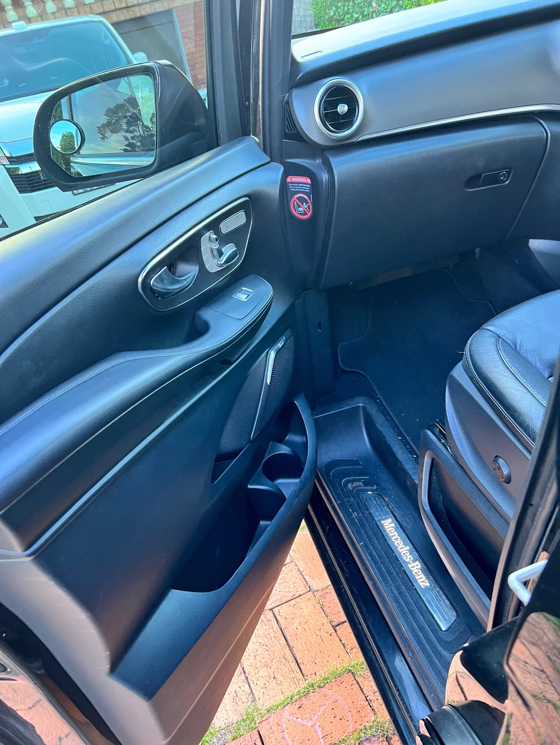 Mercedes-Benz V Class 2017 - Photo 3