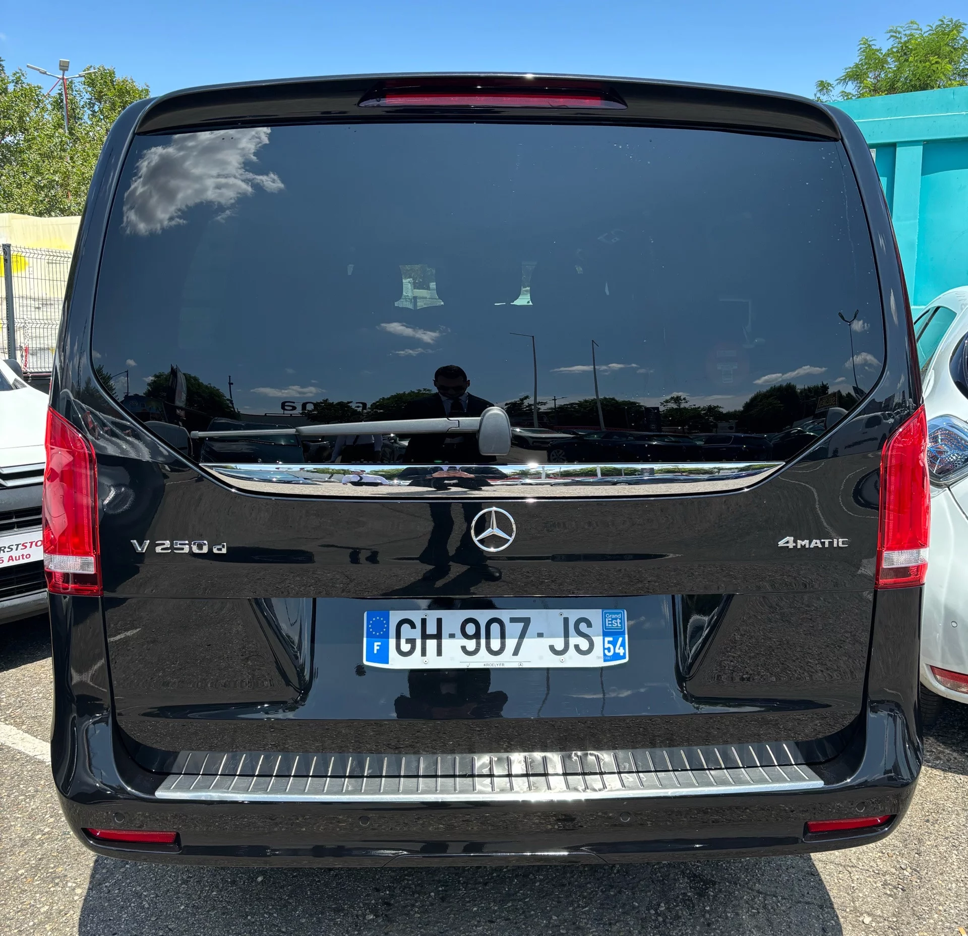 Mercedes-Benz V Class 2022 - Photo 4