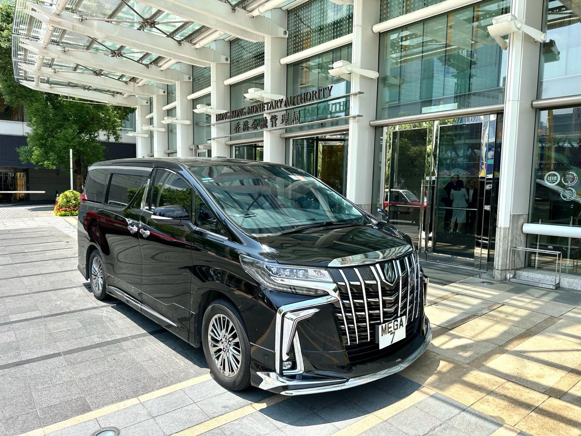 Toyota Alphar 2022 - Photo 3