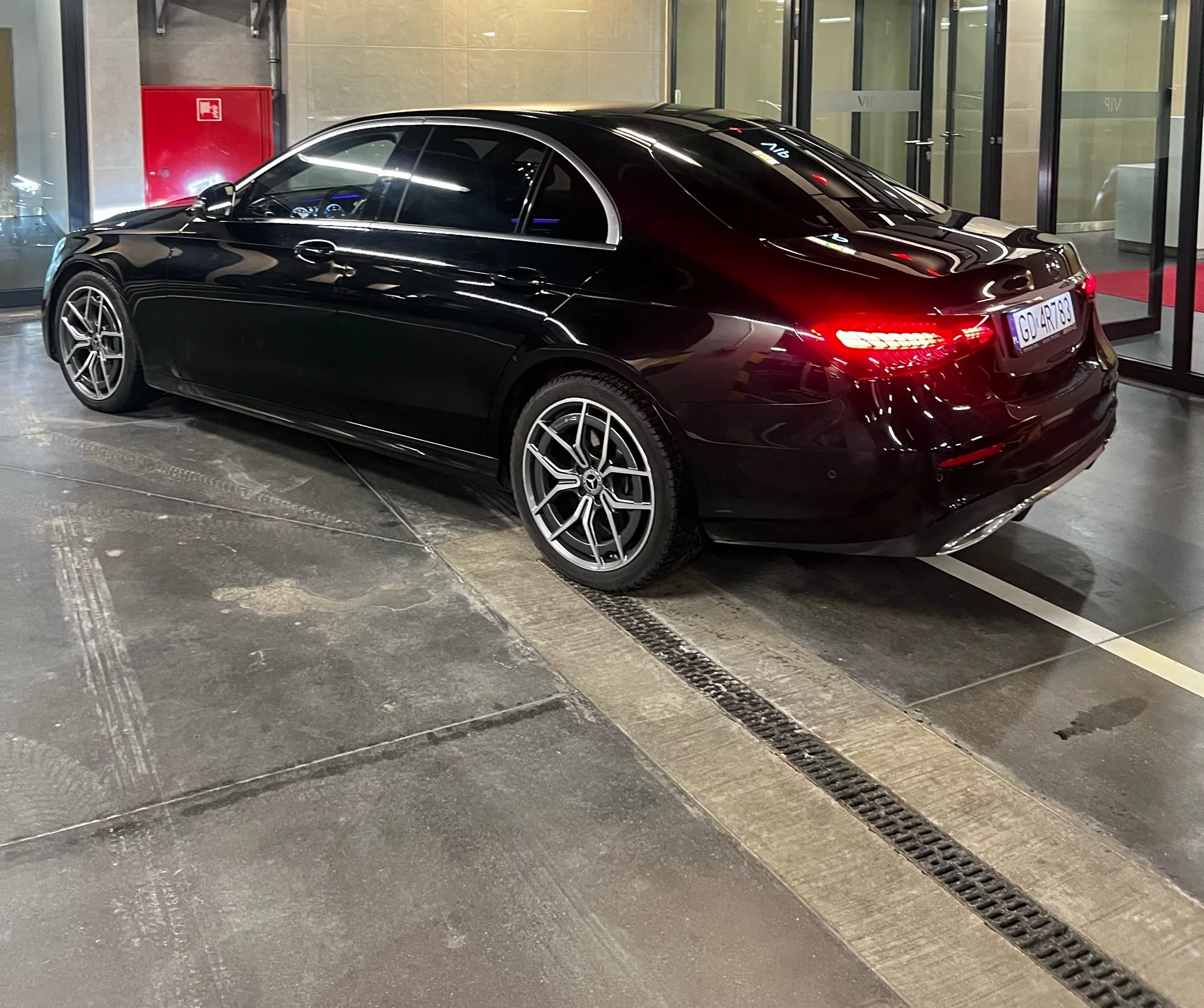 Mercedes-Benz E Class 2023 - Photo 3