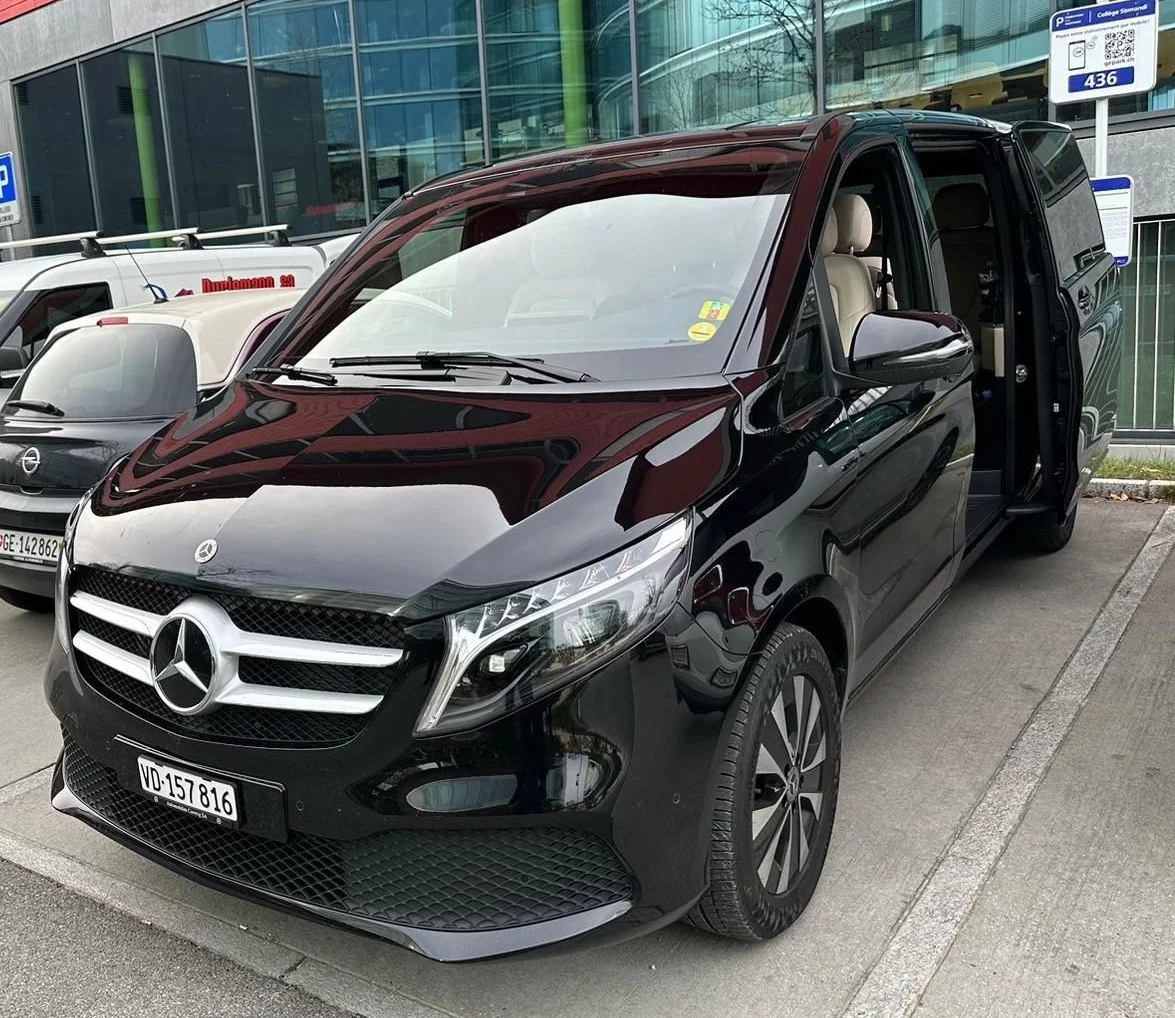 Mercedes-Benz V Class 2023 - Photo 3