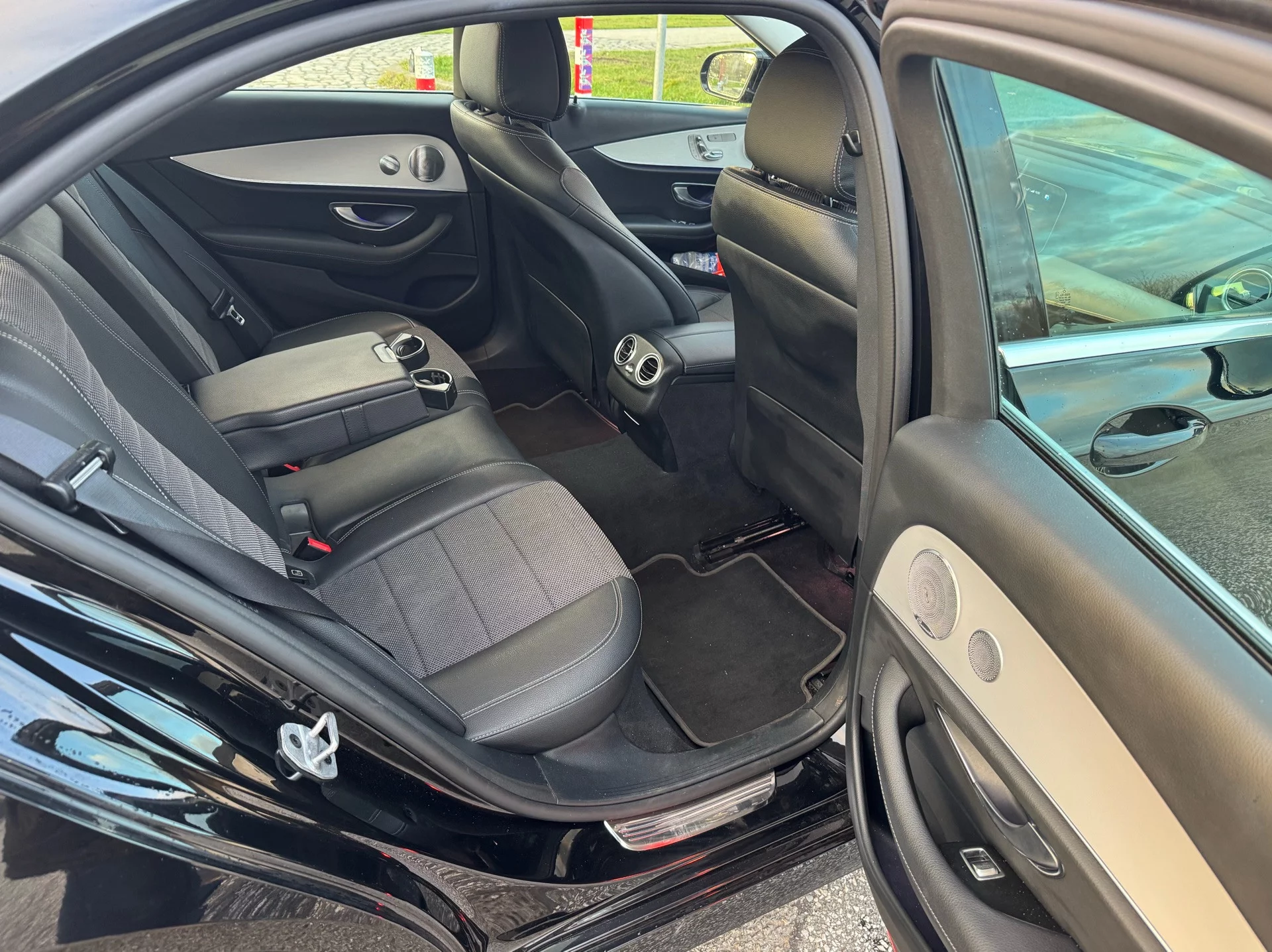 Mercedes-AMG E Class AMG 2022 - Photo 3
