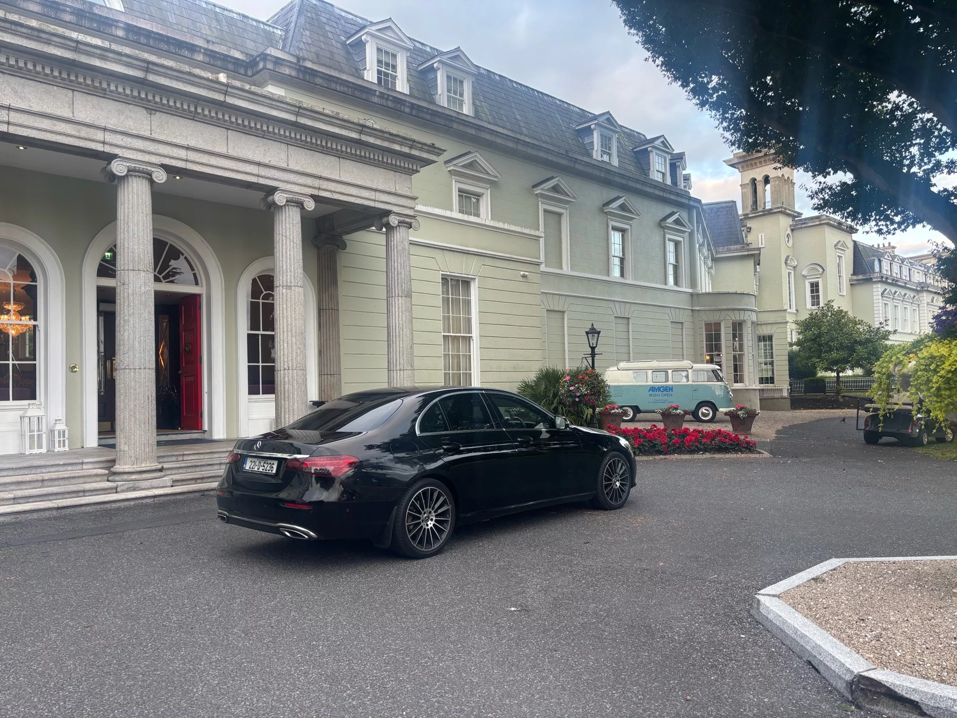 Mercedes-Benz E Class 2022 - Photo 3