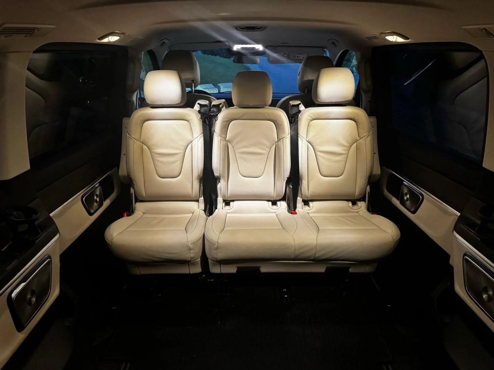 Mercedes-Benz Mercedes V 2024 - Photo 3