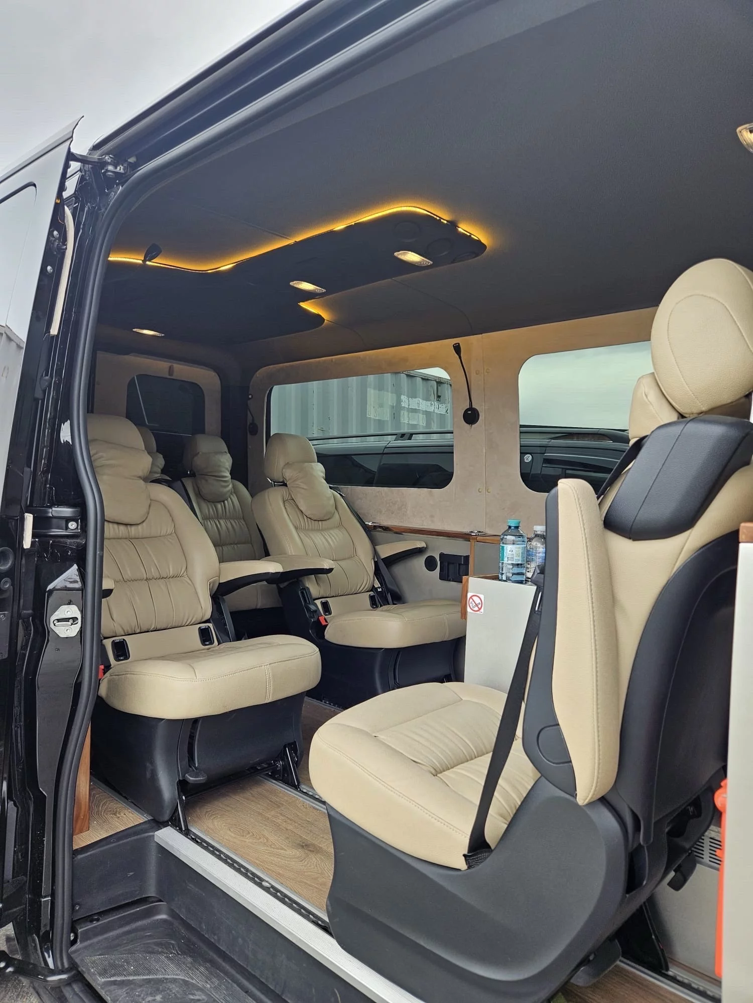 Mercedes-Benz VIP Sprinter 2025 - Photo 2
